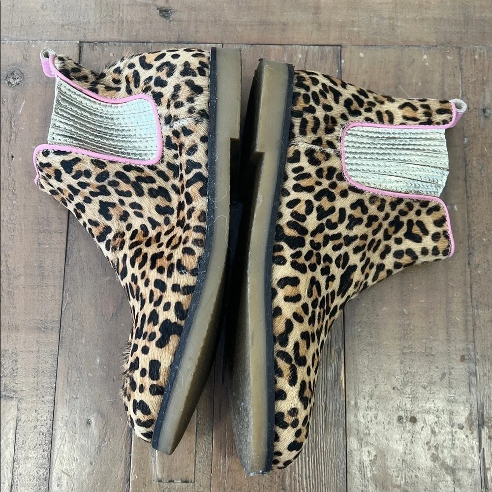 Mini Boden calf hair leather leopard side zip ankle boots eu 35 US 3